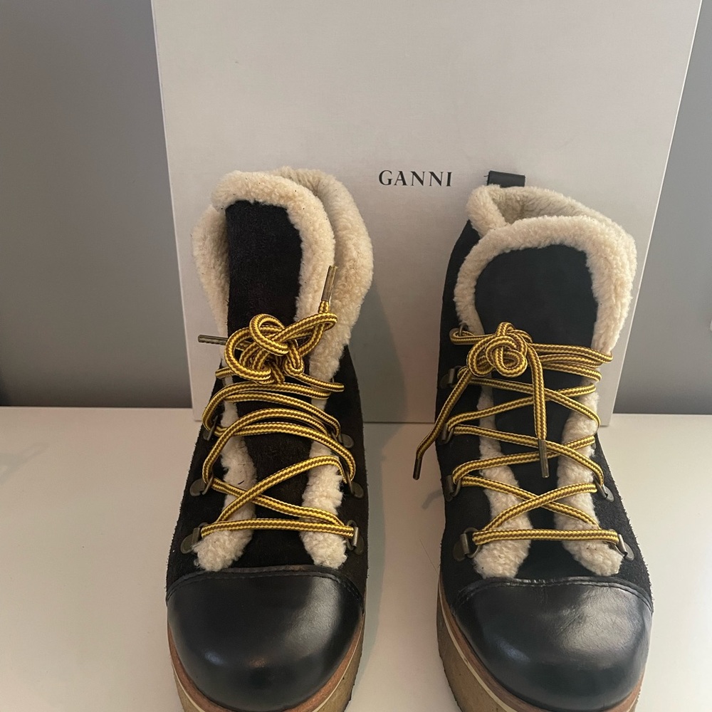 Ganni Snow Boots with Fur